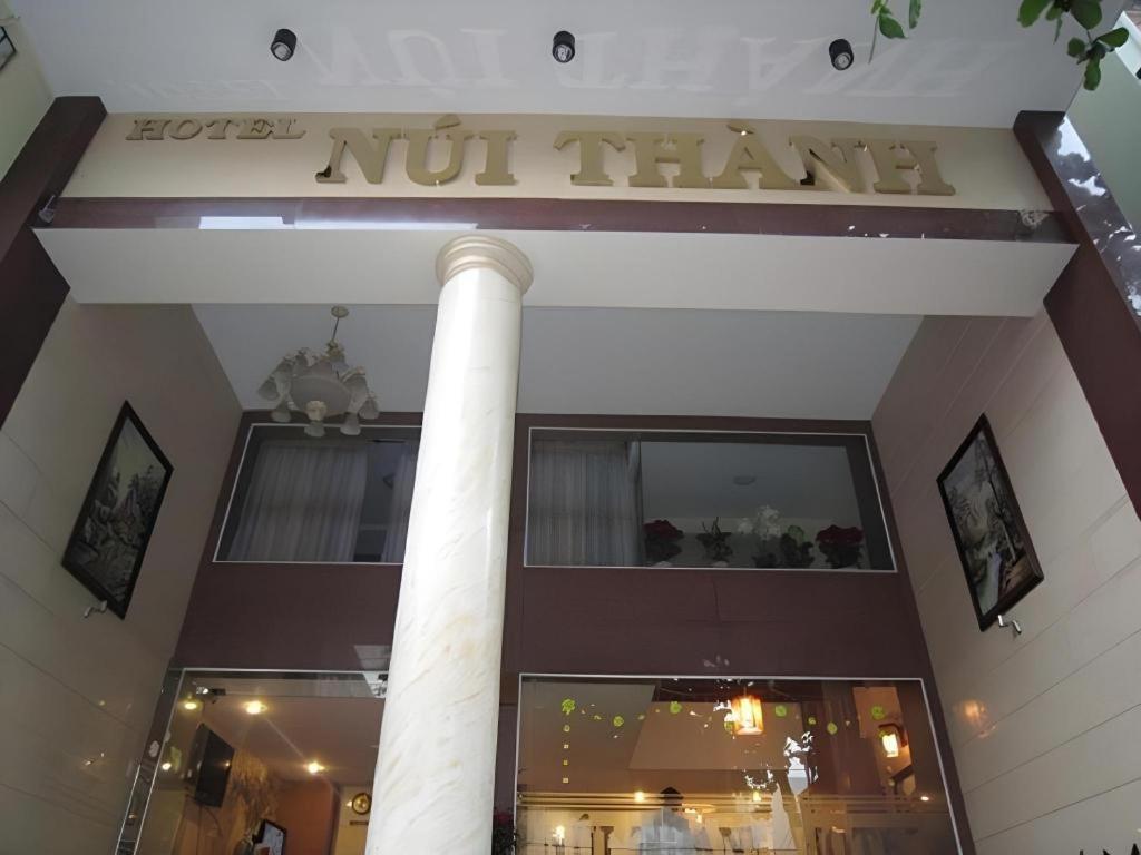 Nui Thanh Hotel Ho Chi Minh-stad Buitenkant foto