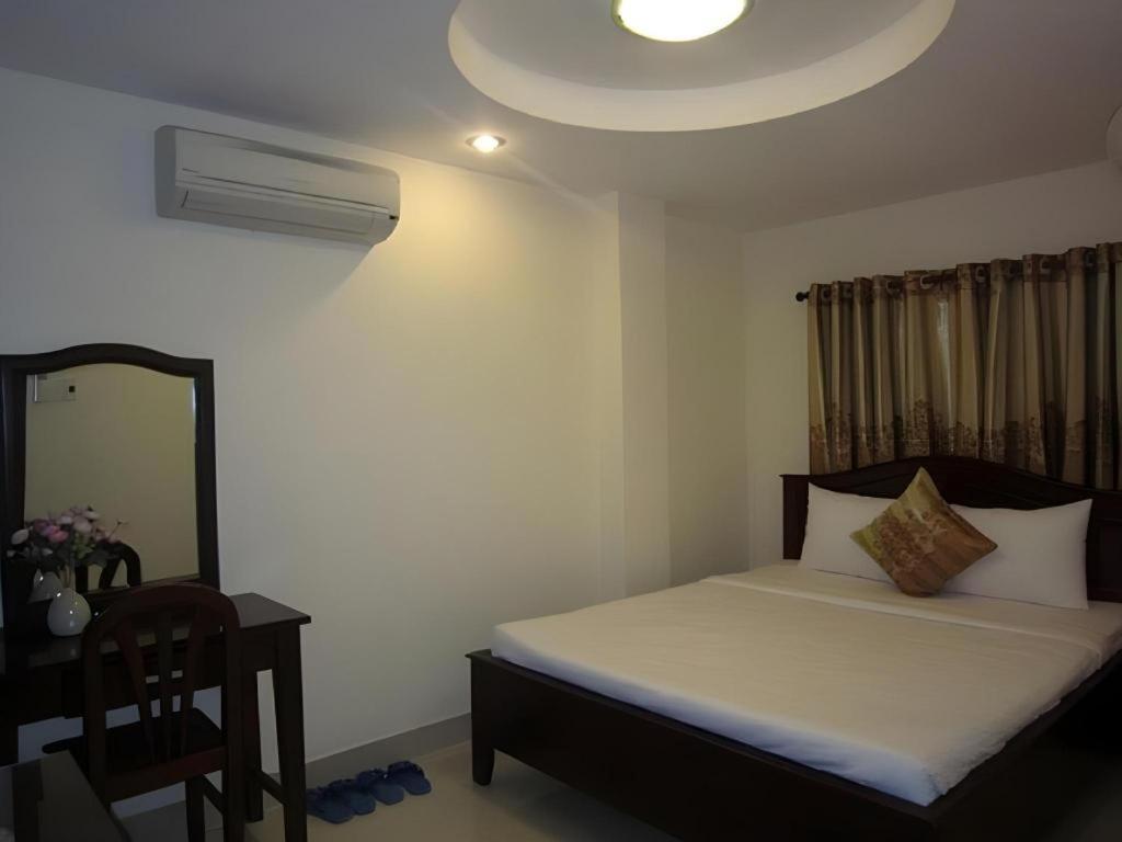 Nui Thanh Hotel Ho Chi Minh-stad Buitenkant foto