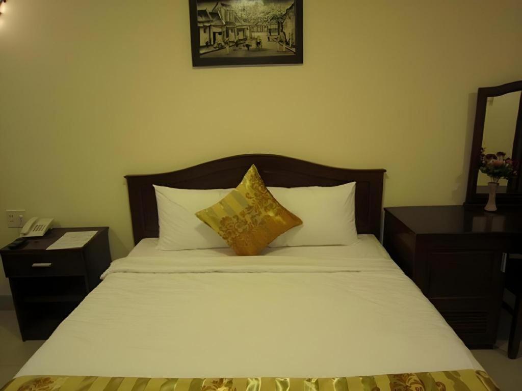 Nui Thanh Hotel Ho Chi Minh-stad Buitenkant foto