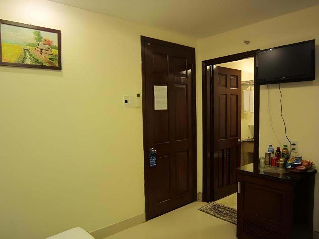 Nui Thanh Hotel Ho Chi Minh-stad Buitenkant foto