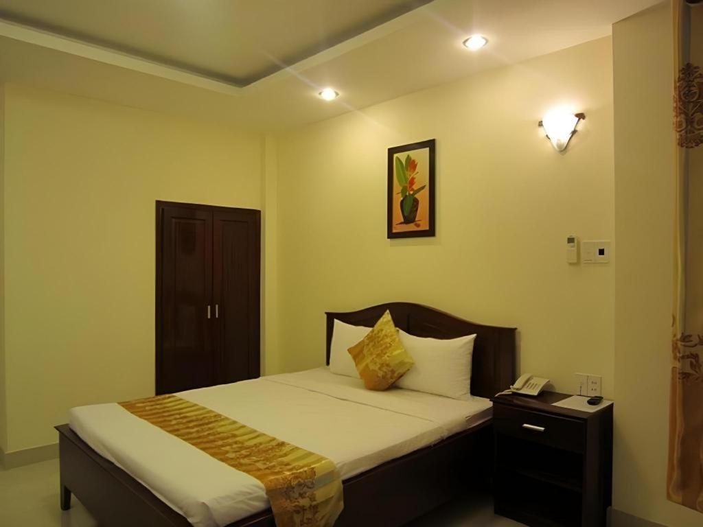 Nui Thanh Hotel Ho Chi Minh-stad Buitenkant foto