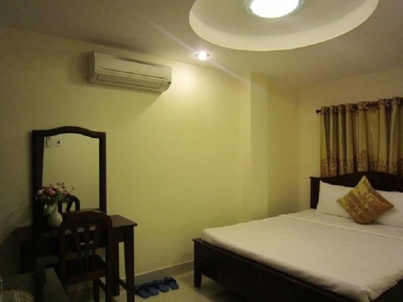 Nui Thanh Hotel Ho Chi Minh-stad Buitenkant foto